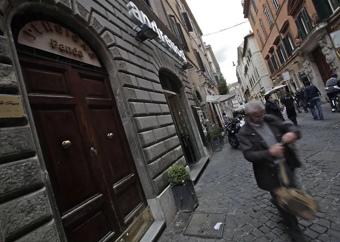 Panda מלון רומא